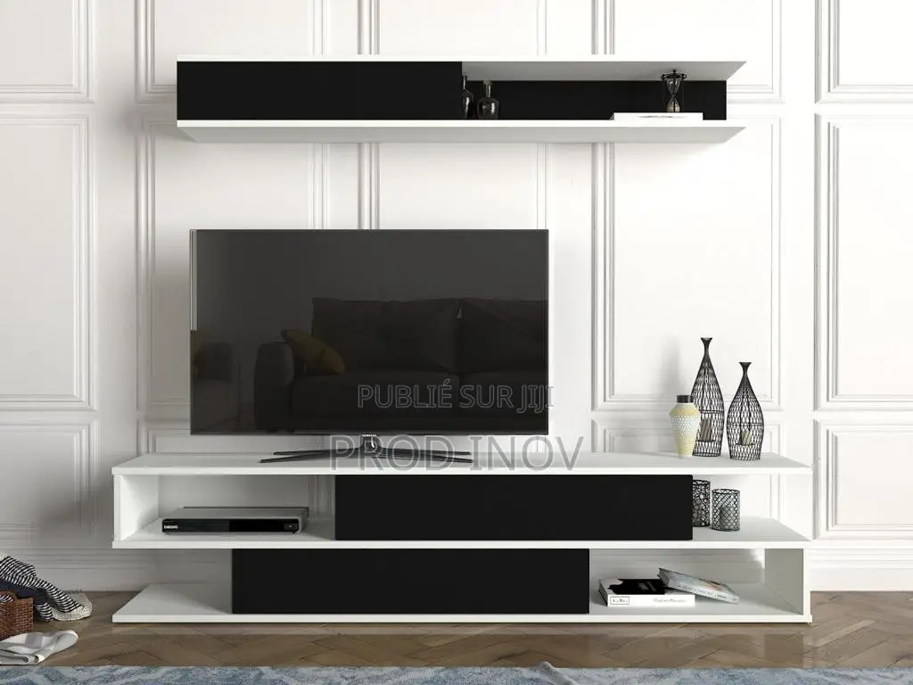 Table Tv + Accroches O27