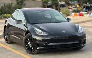 Photo - Tesla Model 3 2018