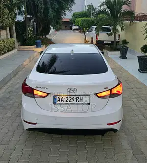 Hyundai Elantra 2015 Blanc