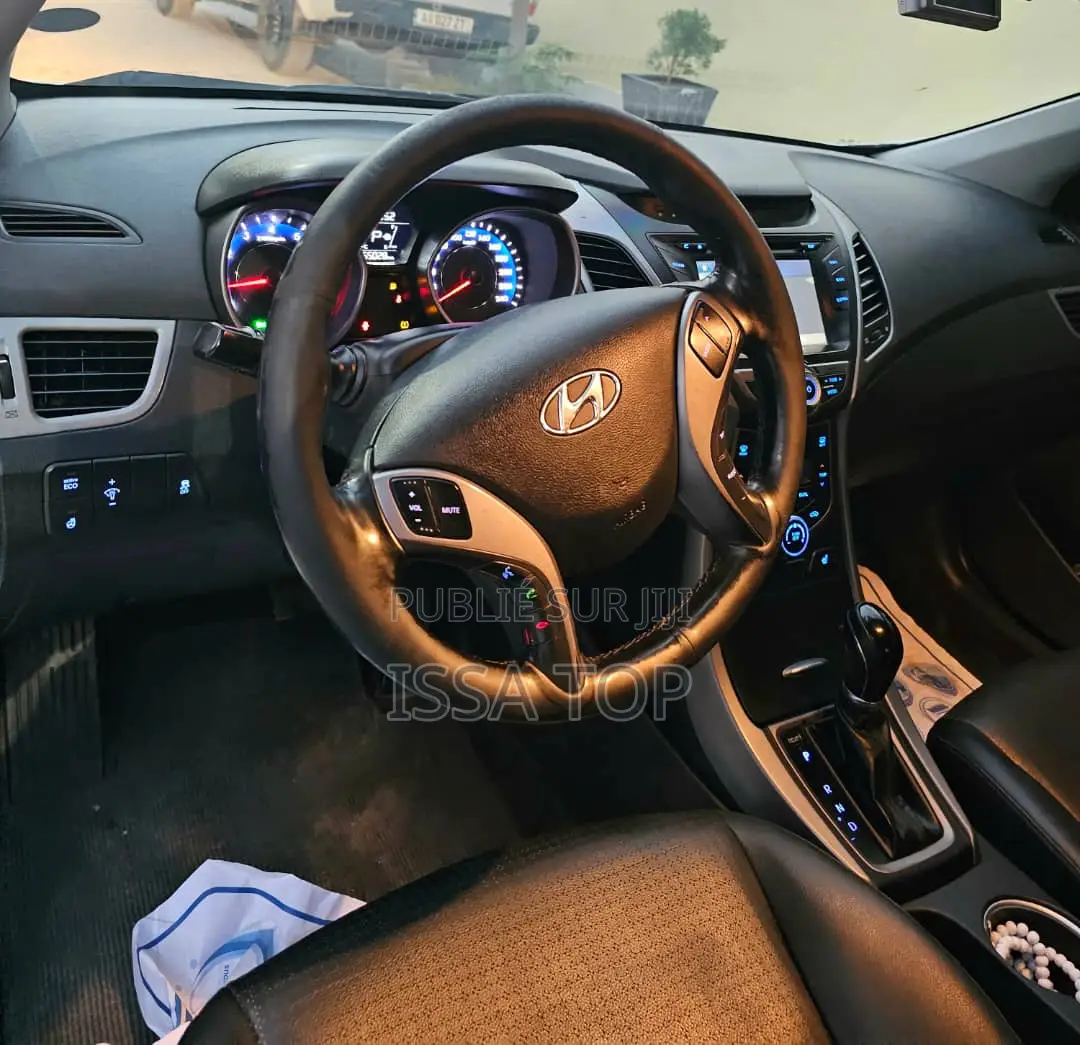 Hyundai Elantra 2015 Blanc