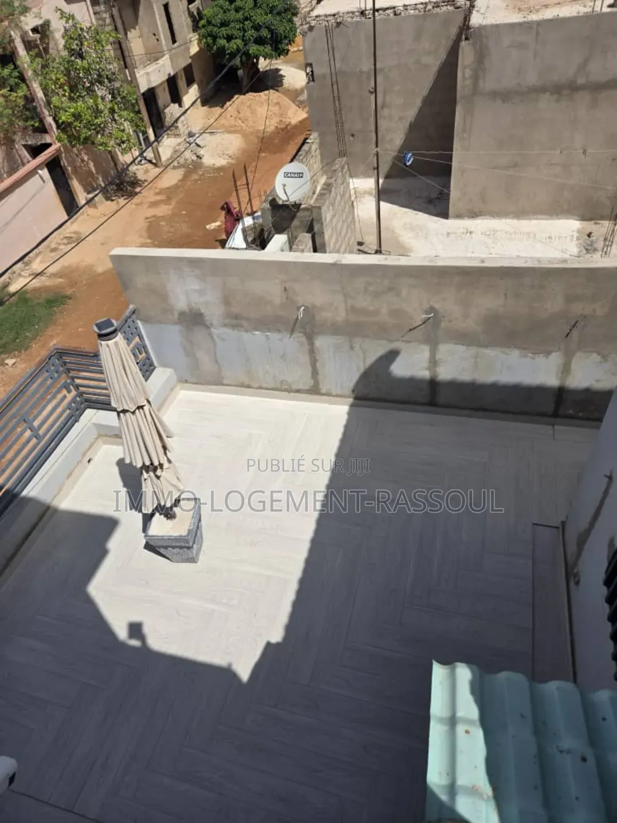 5chbre Villa dans , Rufisque à Vendre