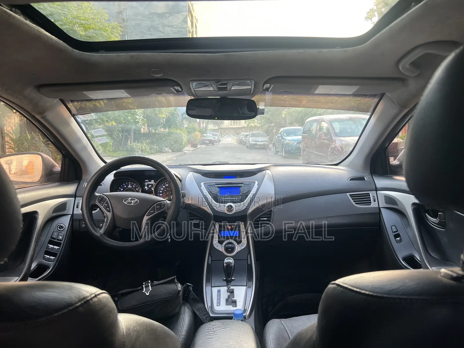 Hyundai Elantra Limited Sedan FWD (1.8L 4cyl 6A) 2013 Gris