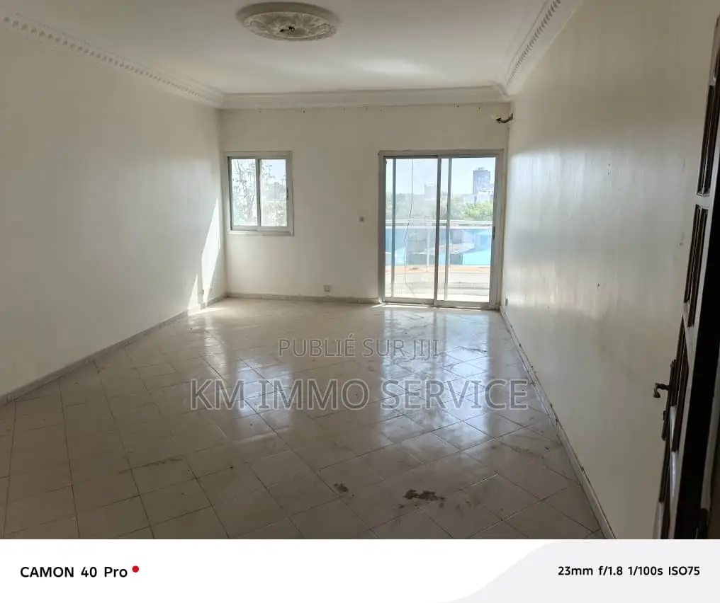 3chbre Appartement dans Cité Keur Gorgui, Région de Dakar à Louer