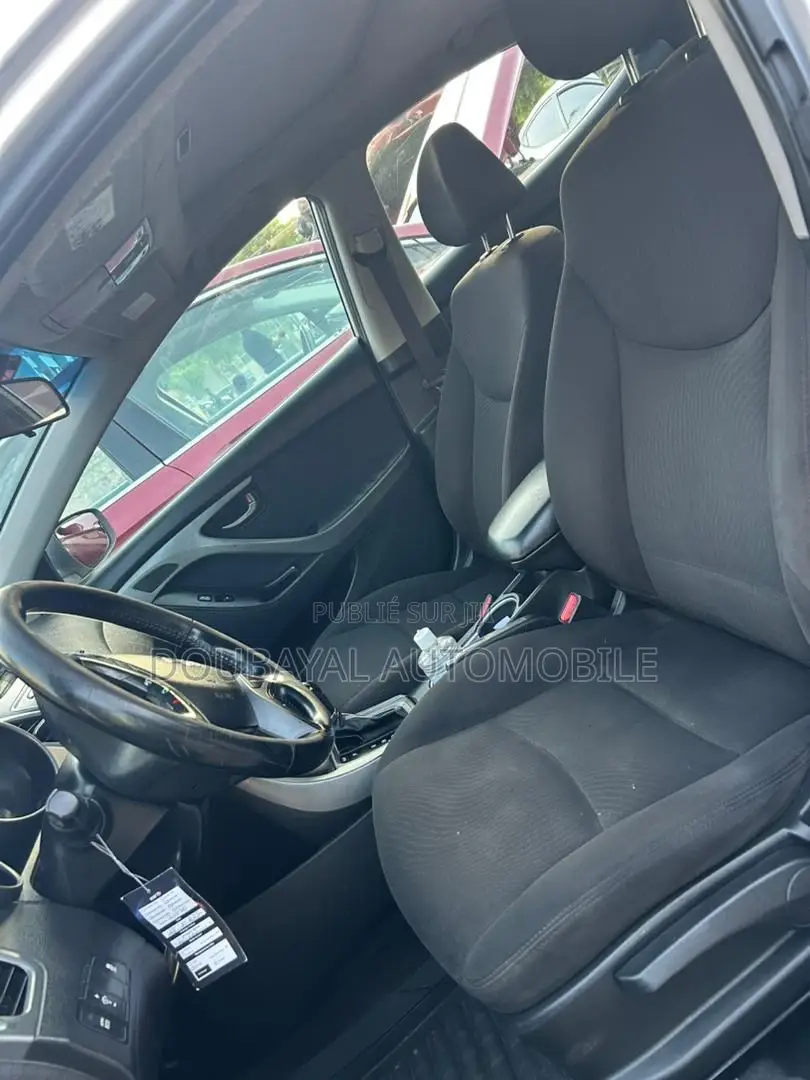 Hyundai Elantra 2016