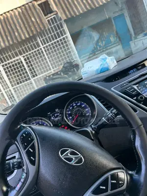 Hyundai Elantra 2016