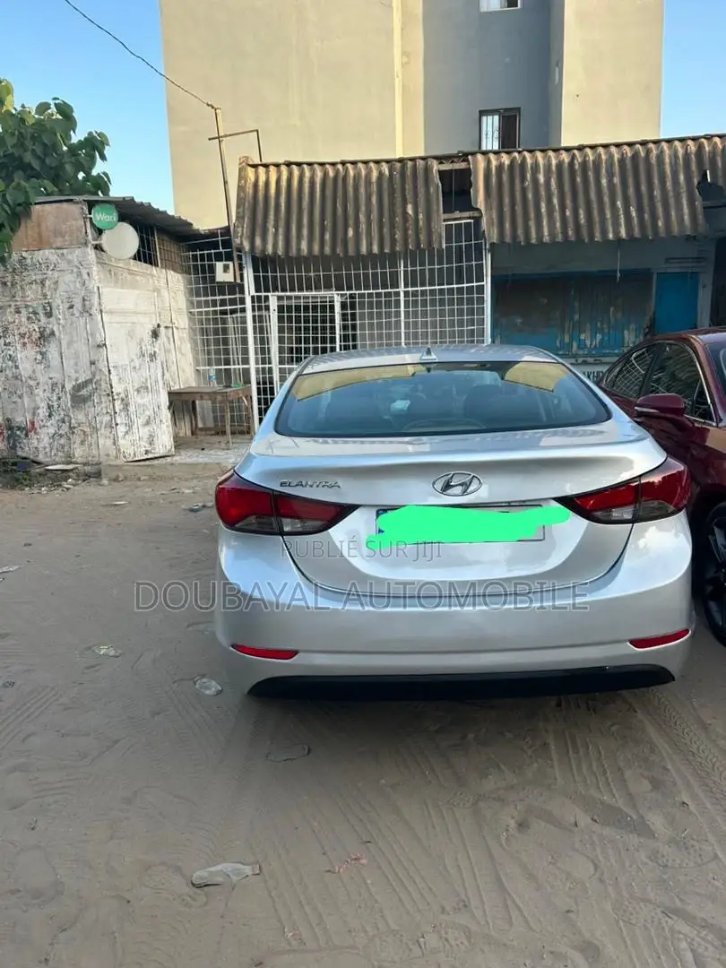 Hyundai Elantra 2016