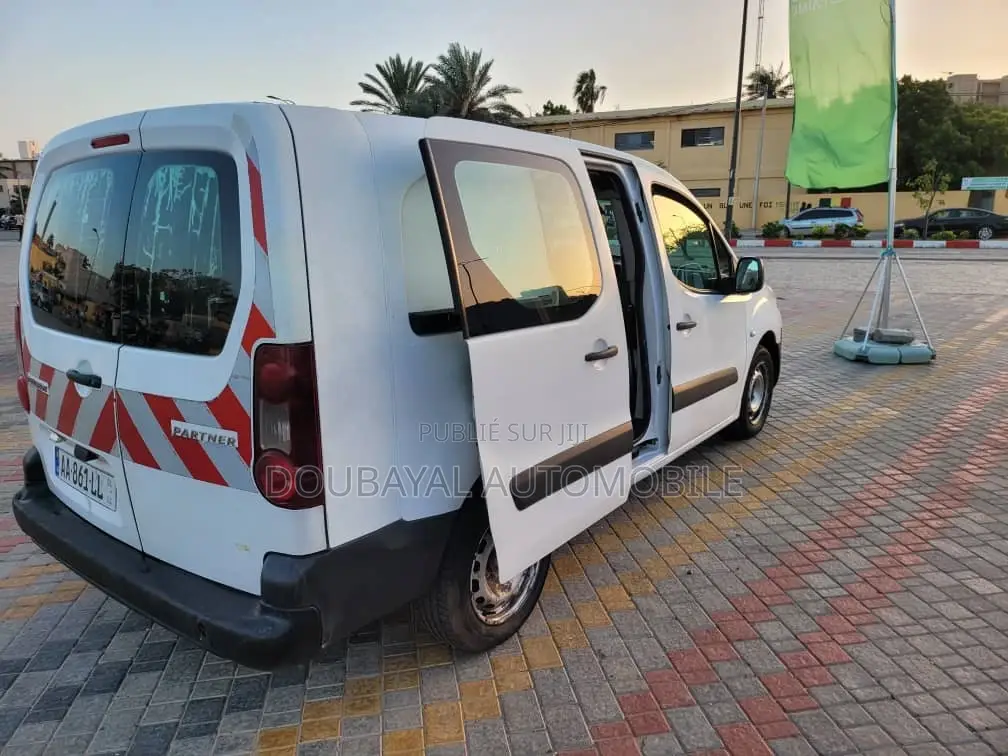 Peugeot Partenaire 2015