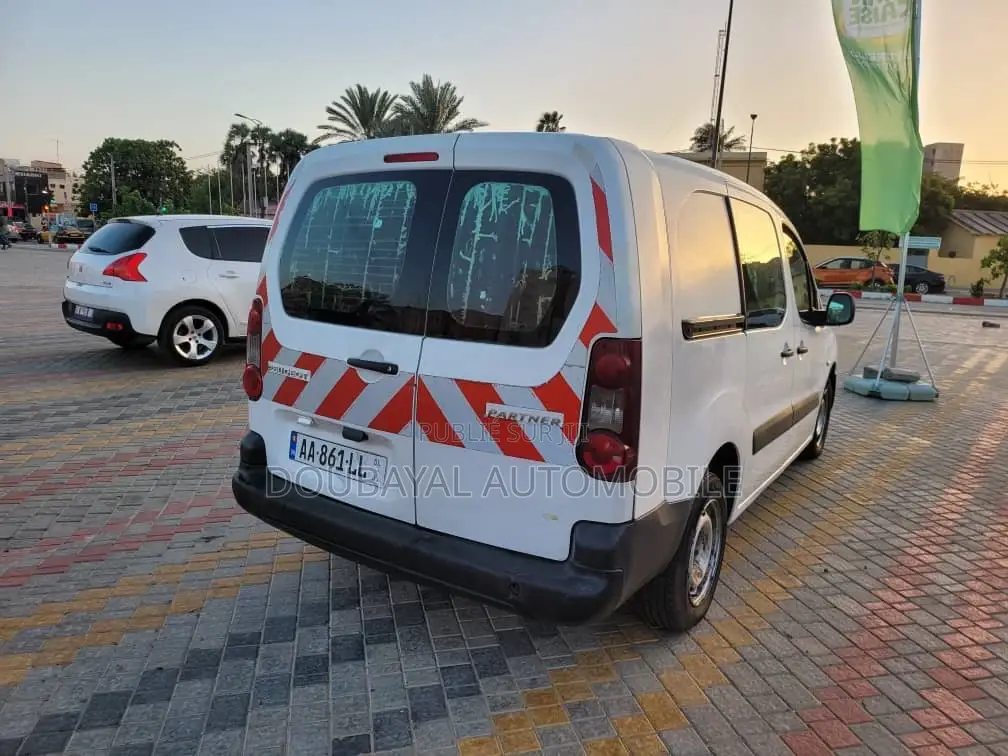 Peugeot Partenaire 2015