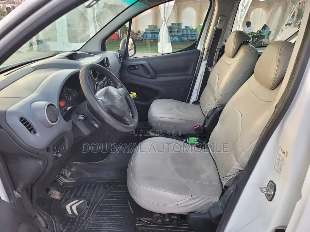 Peugeot Partenaire 2015