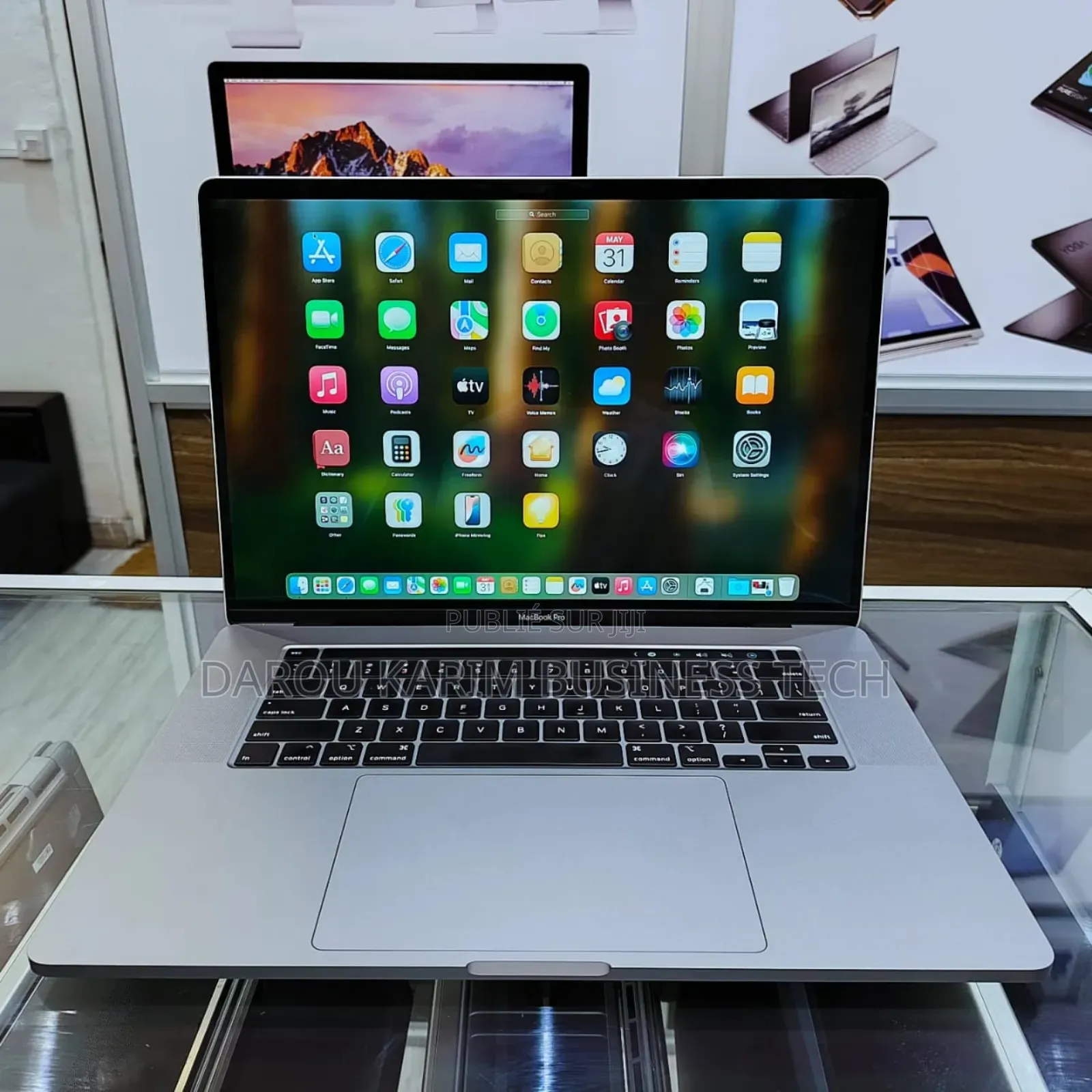 New Apple MacBook Pro 2019 16GB Intel Core I7 SSD 512GB