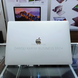 New Apple MacBook Pro 2019 16GB Intel Core I7 SSD 512GB