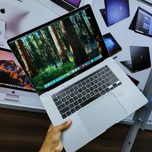 New Apple MacBook Pro 2019 16GB Intel Core I7 SSD 512GB