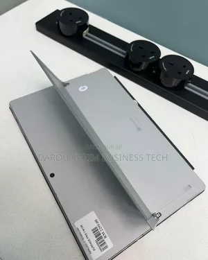 New Microsoft Surface Pro 4 4GB Intel Core I5 SSD 256GB