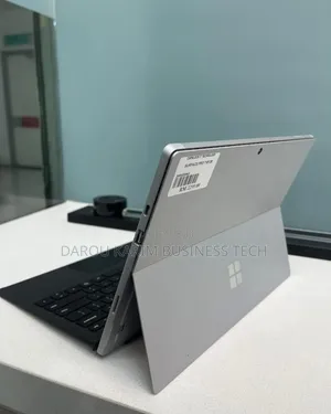 New Microsoft Surface Pro 4 4GB Intel Core I5 SSD 256GB