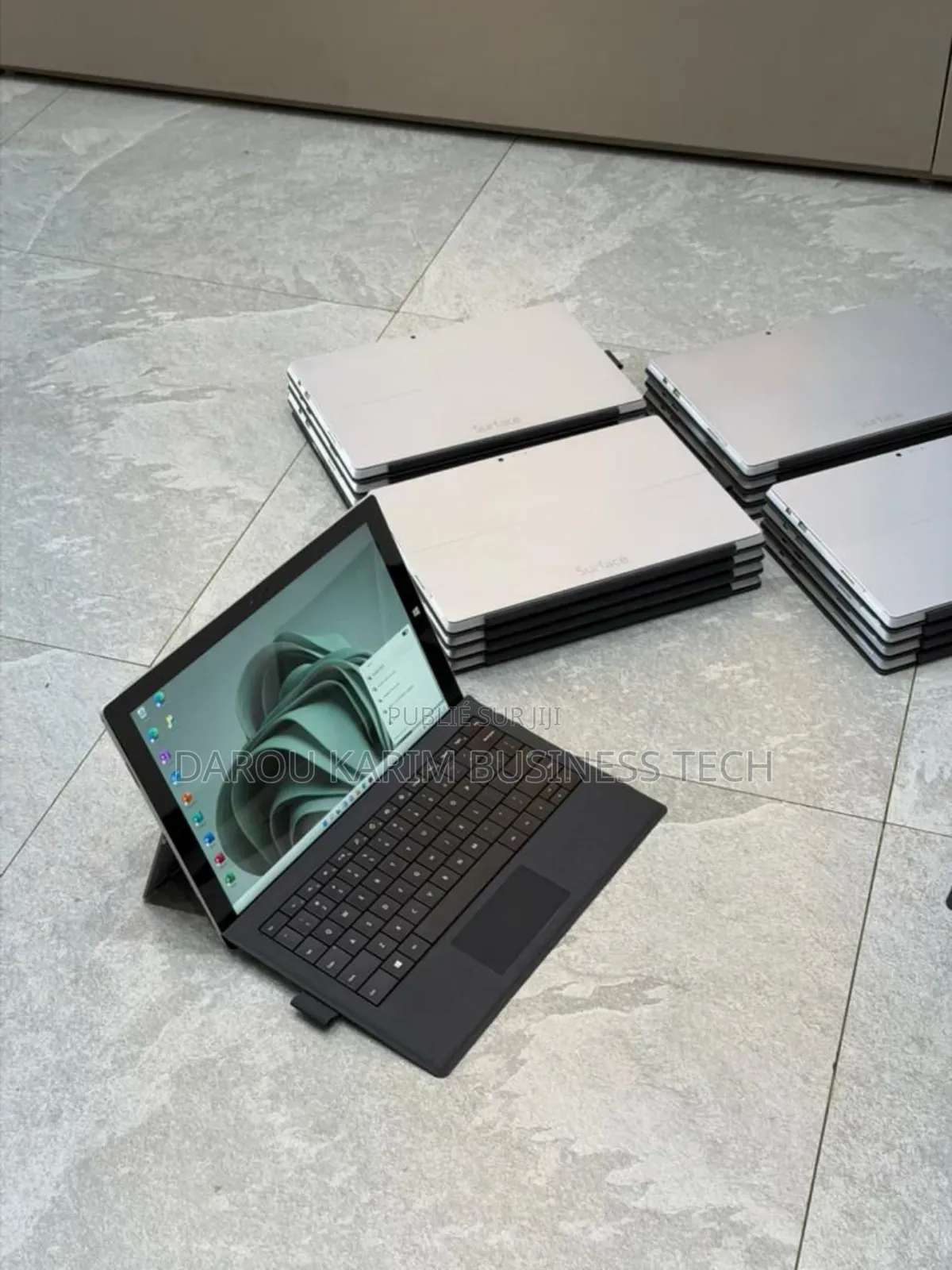 New Microsoft Surface Pro 3 4GB Intel Core I5 SSD 128GB