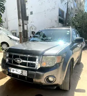 Photo - Ford Escape 2012 Gris