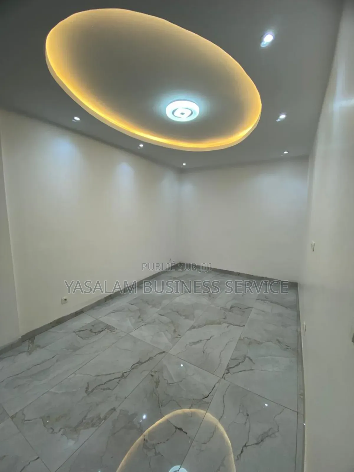 3chbre Appartement dans Yasalam Business, Sicap-Liberté à Vendre