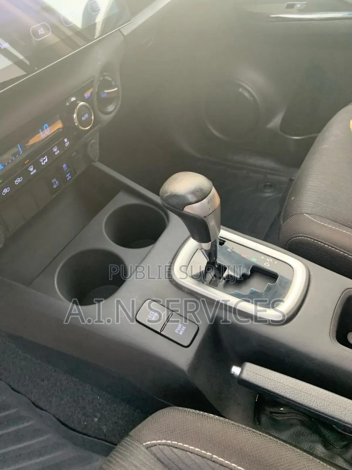 Toyota Hilux 2021 Gris