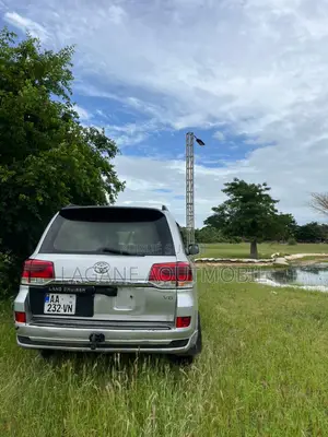 Toyota Land Cruiser 4.5 V8 VXR 2012 Gris