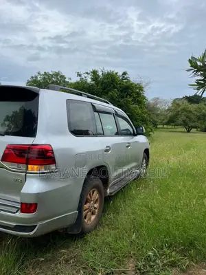 Toyota Land Cruiser 4.5 V8 VXR 2012 Gris