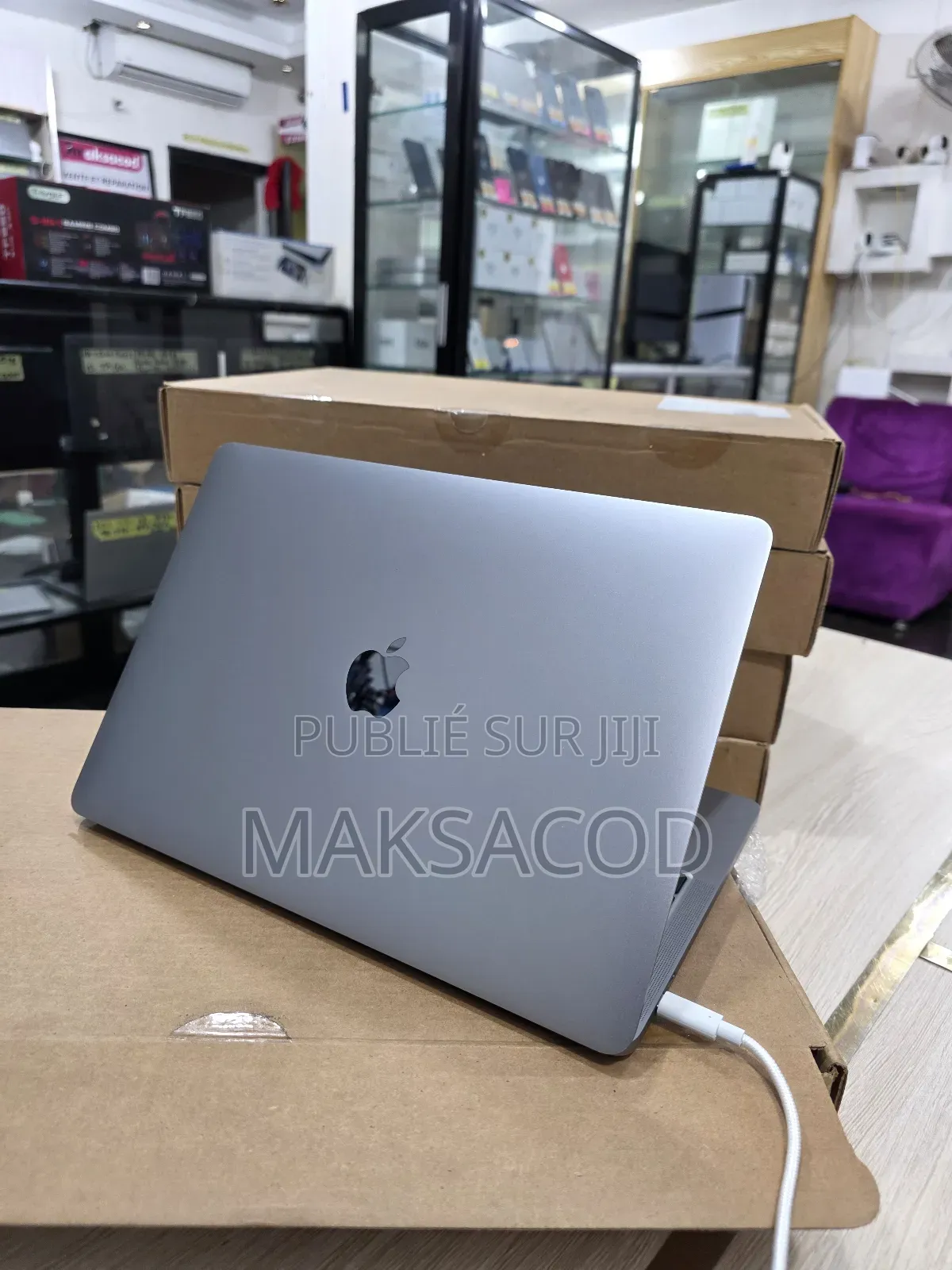 Ordinateur Portable Apple MacBook Pro M1 8GB Apple M1 SSD 256GB