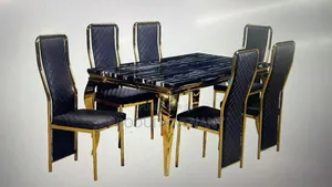 Photo - Table À Manger