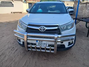 Photo - Toyota Highlander 2016 Blanc