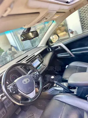 Toyota RAV4 2018 Blue