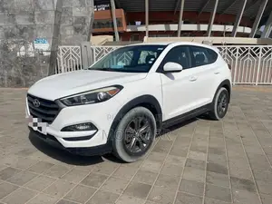 Photo - Hyundai Tucson 2016 Blanc