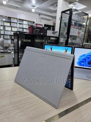 Microsoft Surface Book 2 8GB Intel Core I5 SSD 256GB