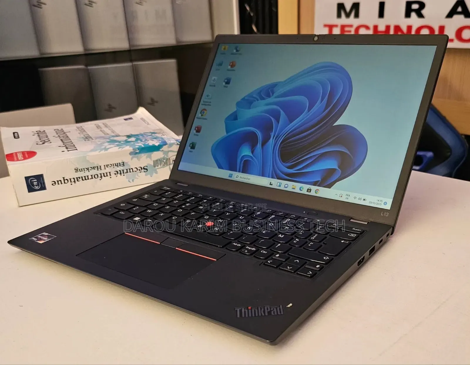 New Ordinateur Portable Lenovo 16GB AMD Ryzen 5 SSD 256GB