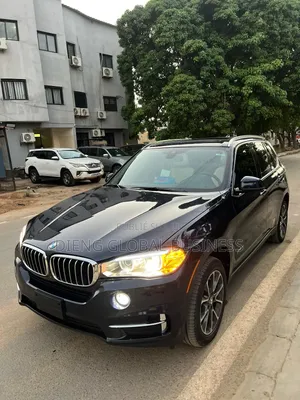 Photo - BMW X5 2018 Black