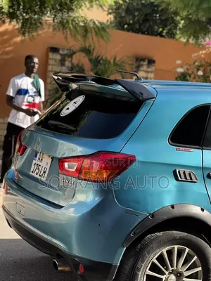 Mitsubishi RVR 2015 Blue