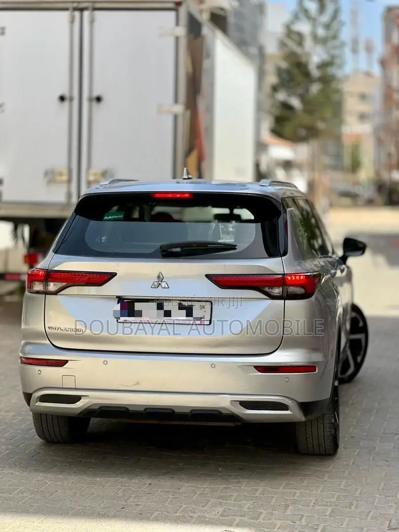 Mitsubishi Outlander 2022