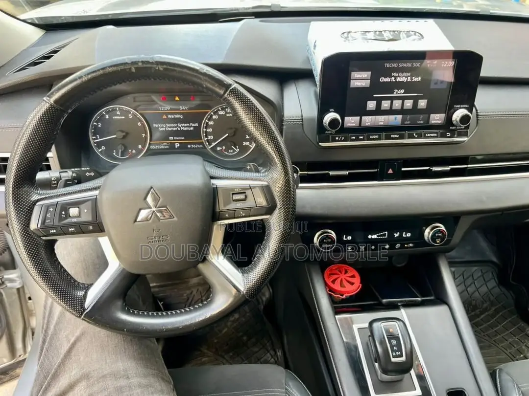 Mitsubishi Outlander 2022