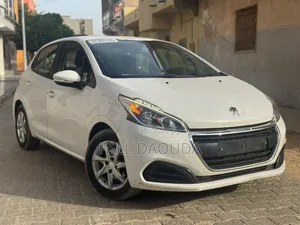 Photo - Peugeot 208 2018 Blanc