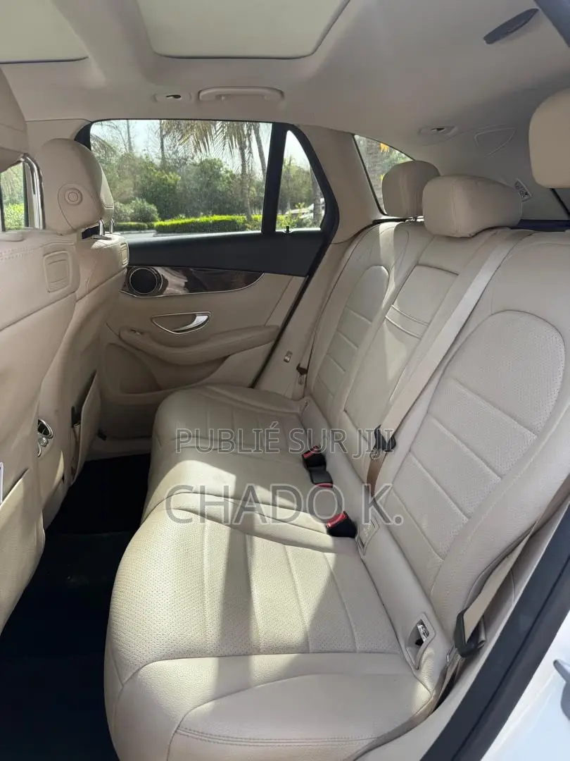 Mercedes-Benz GLC-Class 2018 Blanc cassé