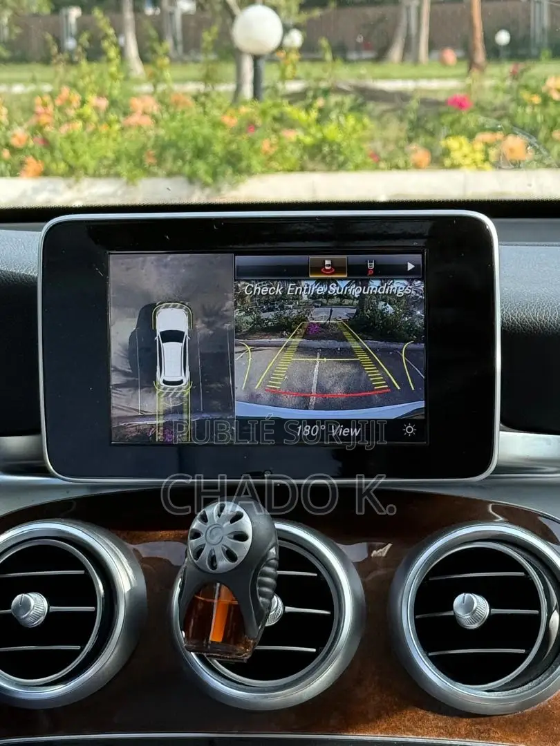 Mercedes-Benz GLC-Class 2018 Blanc cassé