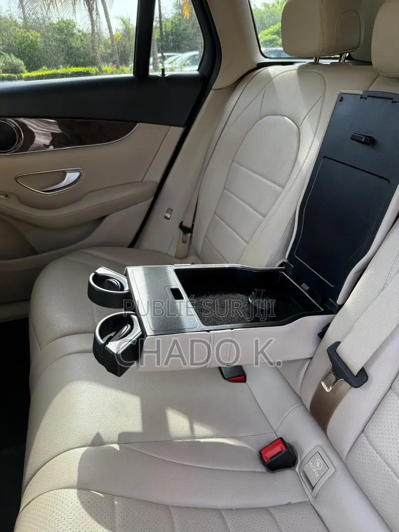 Mercedes-Benz GLC-Class 2018 Blanc cassé