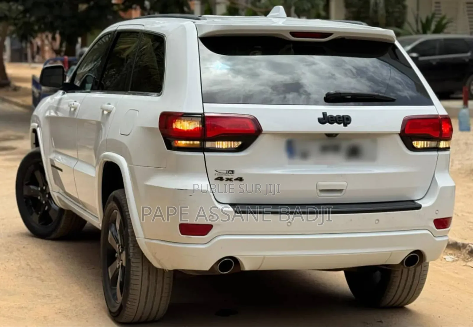 Jeep Grand Cherokee Laredo 4dr SUV 4WD (3.6L 6cyl 8A) 2015 Blanc