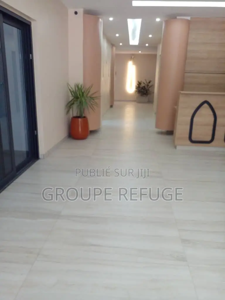 3chbre Appartement dans Groupe Refuge, Mermoz Sacré-Cœur à Louer