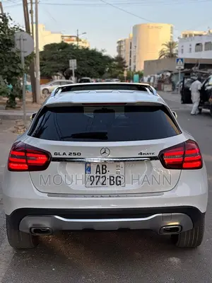 Mercedes-Benz GLA 250 2020 Blanc