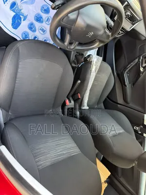 Peugeot 208 2017 Rouge