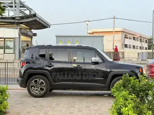 Photo - Jeep Renegade 2017 Black