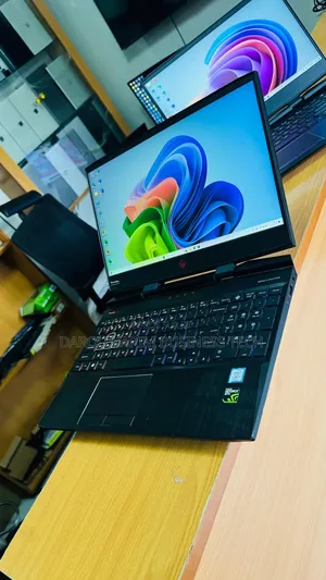 Photo - New Ordinateur Portable HP Omen 15 16GB Intel Core I7 SSD 512GB