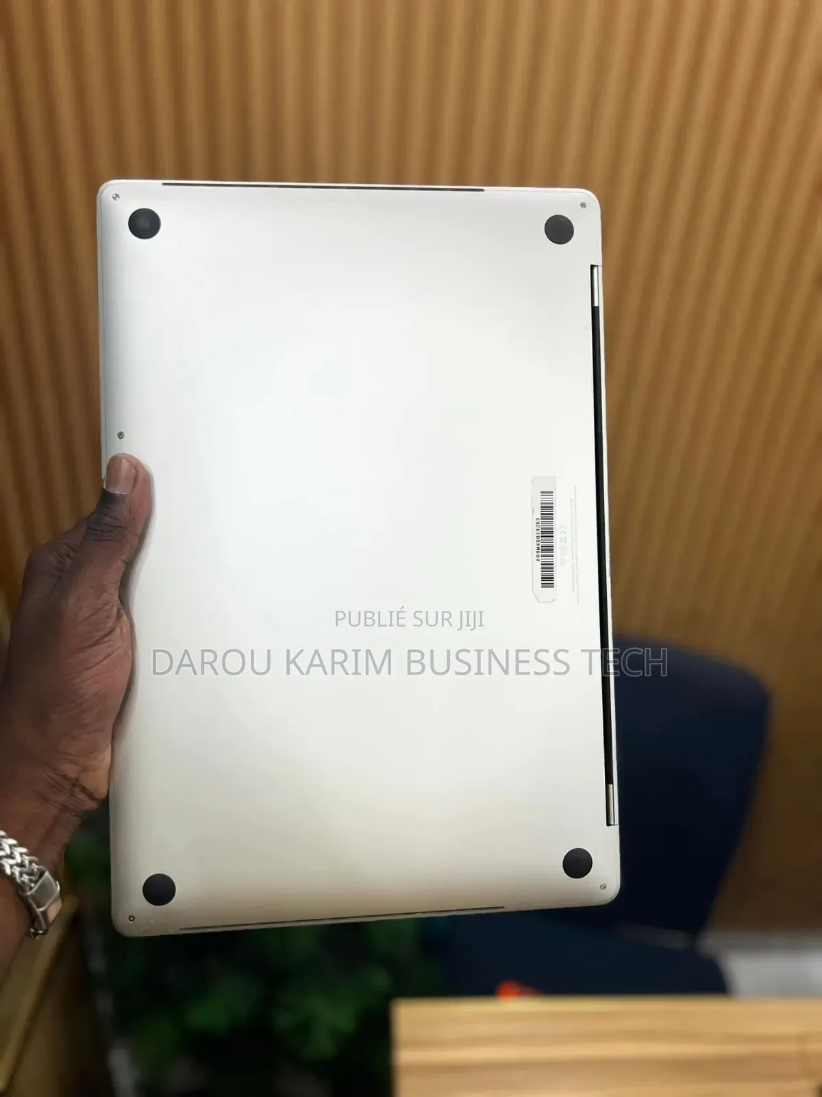 New Apple MacBook Pro 2019 16GB Intel Core I9 SSD 512GB