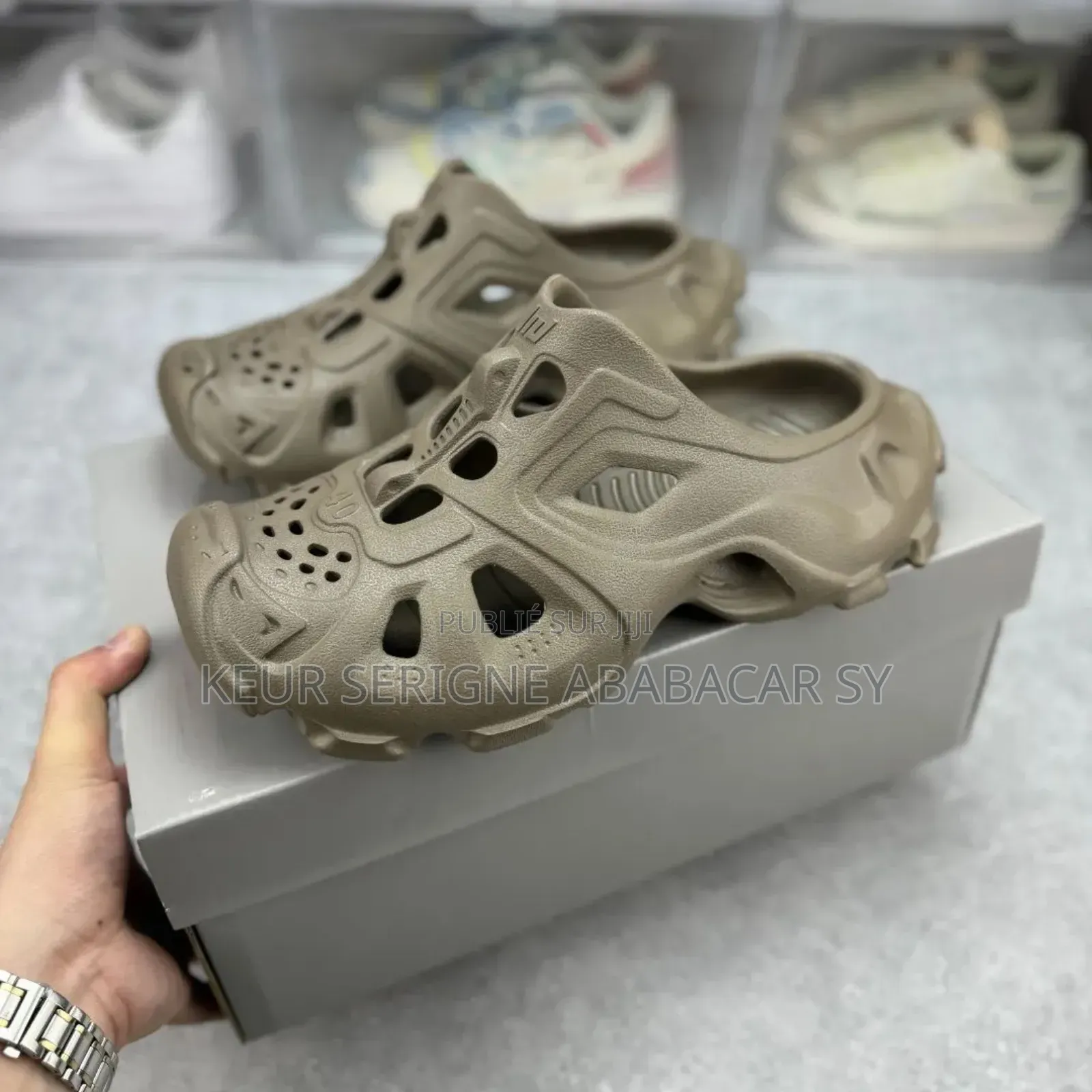 Chaussures Plastiques*Disponible* *Pointure* *40–41–42–43–44–45*