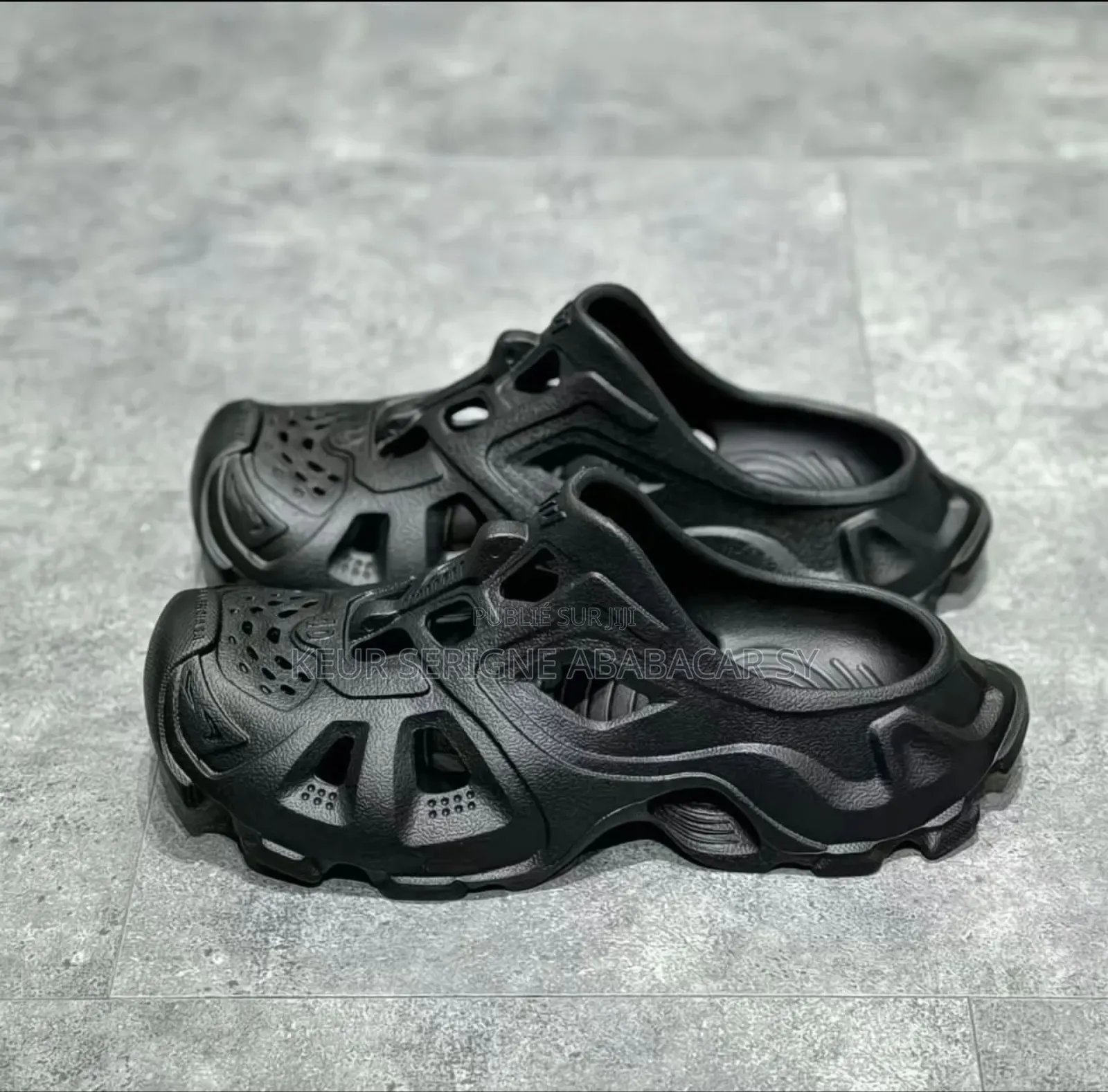 Chaussures Plastiques*Disponible* *Pointure* *40–41–42–43–44–45*