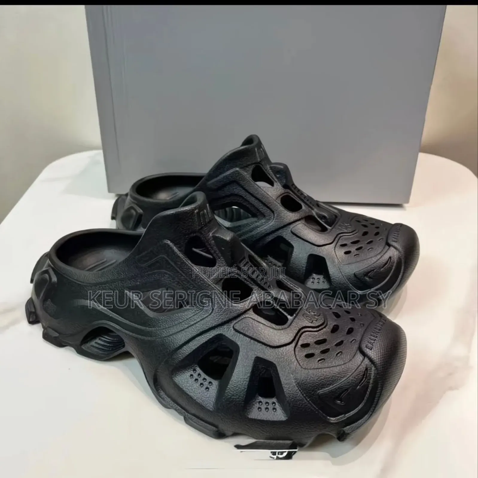 Chaussures Plastiques*Disponible* *Pointure* *40–41–42–43–44–45*