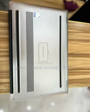 New Dell Precision 5520 16GB Intel Core I7 SSD 512GB